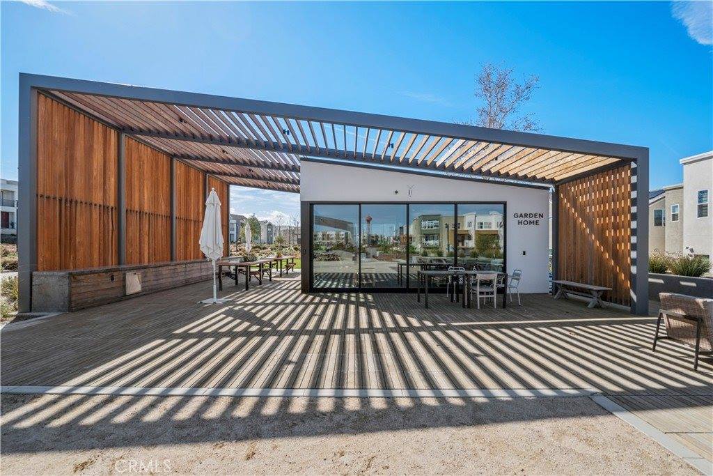 27422 Pioneer Court, Valencia, CA 91381