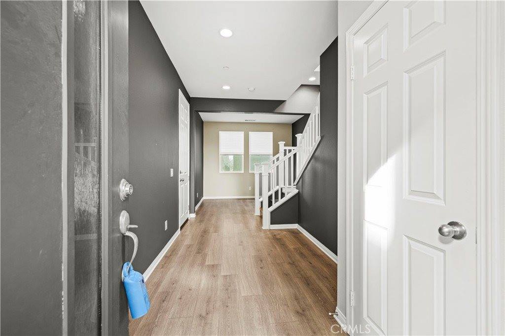 27422 Pioneer Court, Valencia, CA 91381