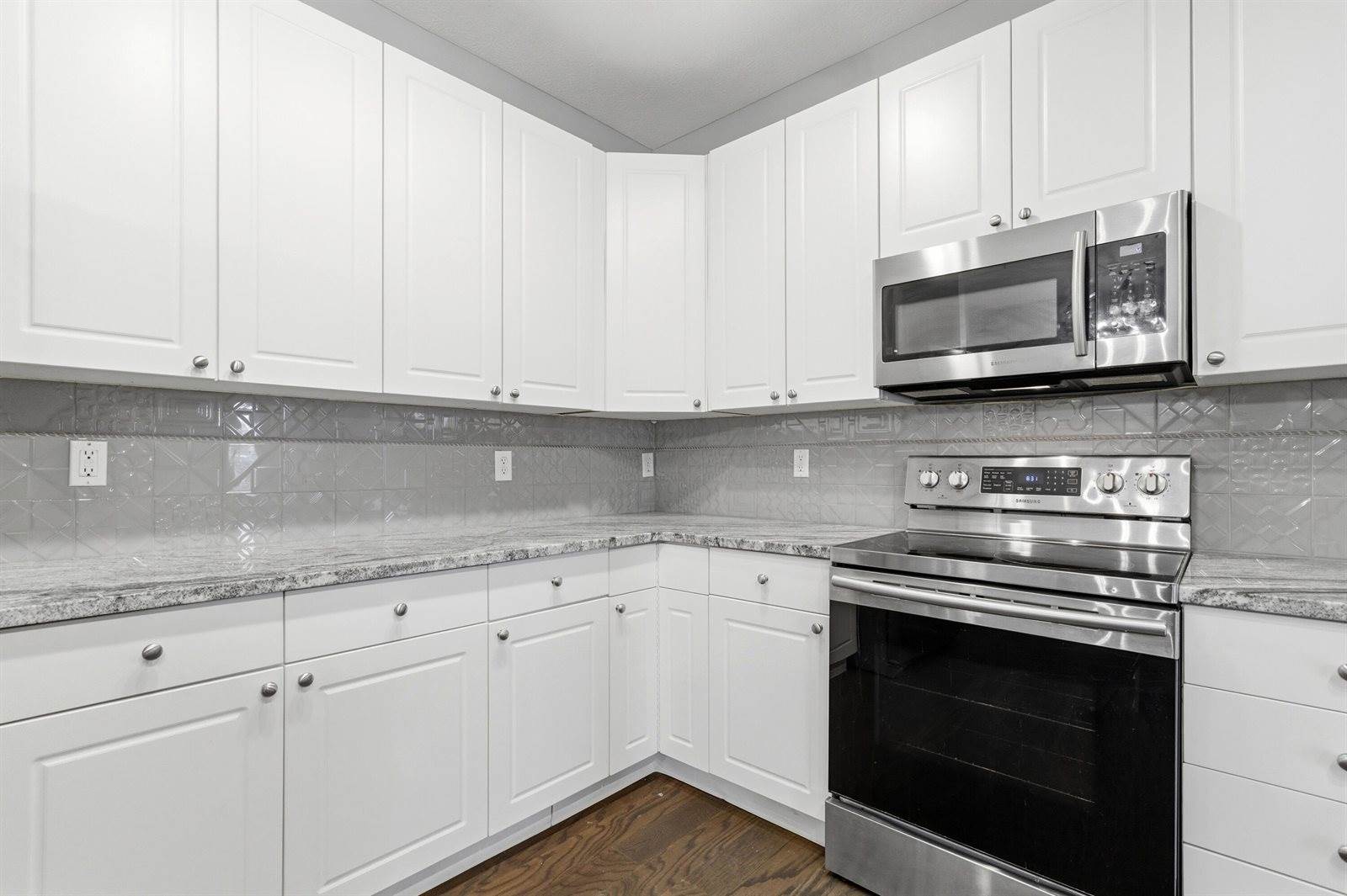 7728 South Essex Gate Drive, Dublin, OH 43016