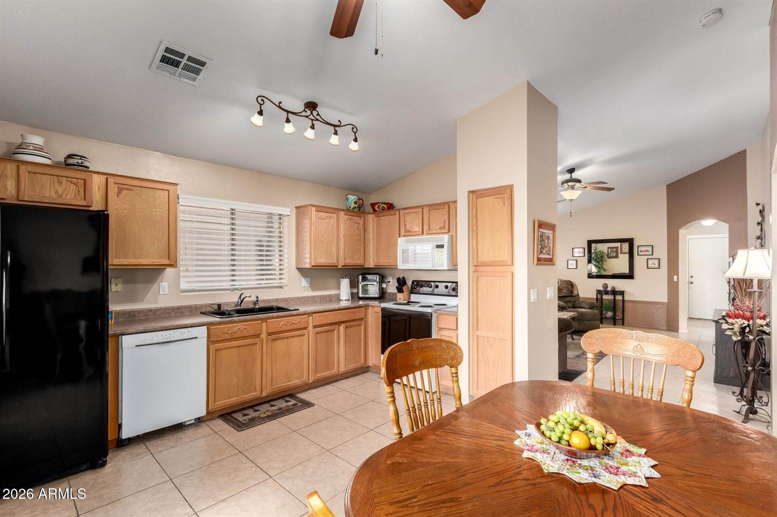 6880 East Lush Vista View, Florence, AZ 85132