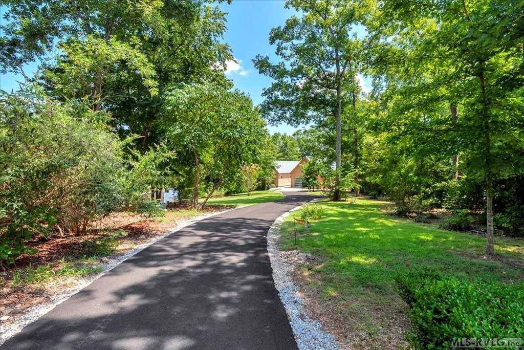 143 Cabin Point Rd, Littleton, NC 27850