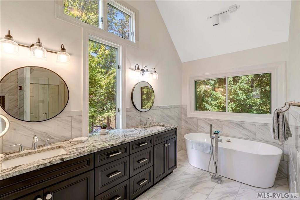 143 Cabin Point Rd, Littleton, NC 27850