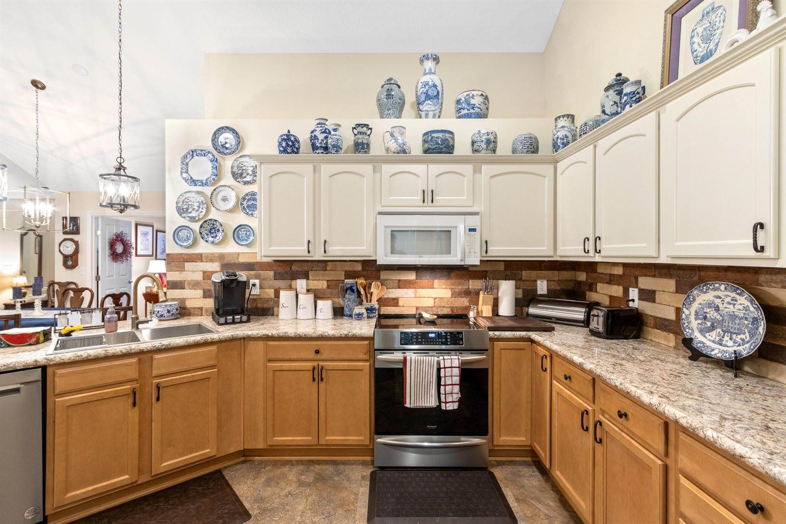 531 Ruttington Lane, Westerville, OH 43082