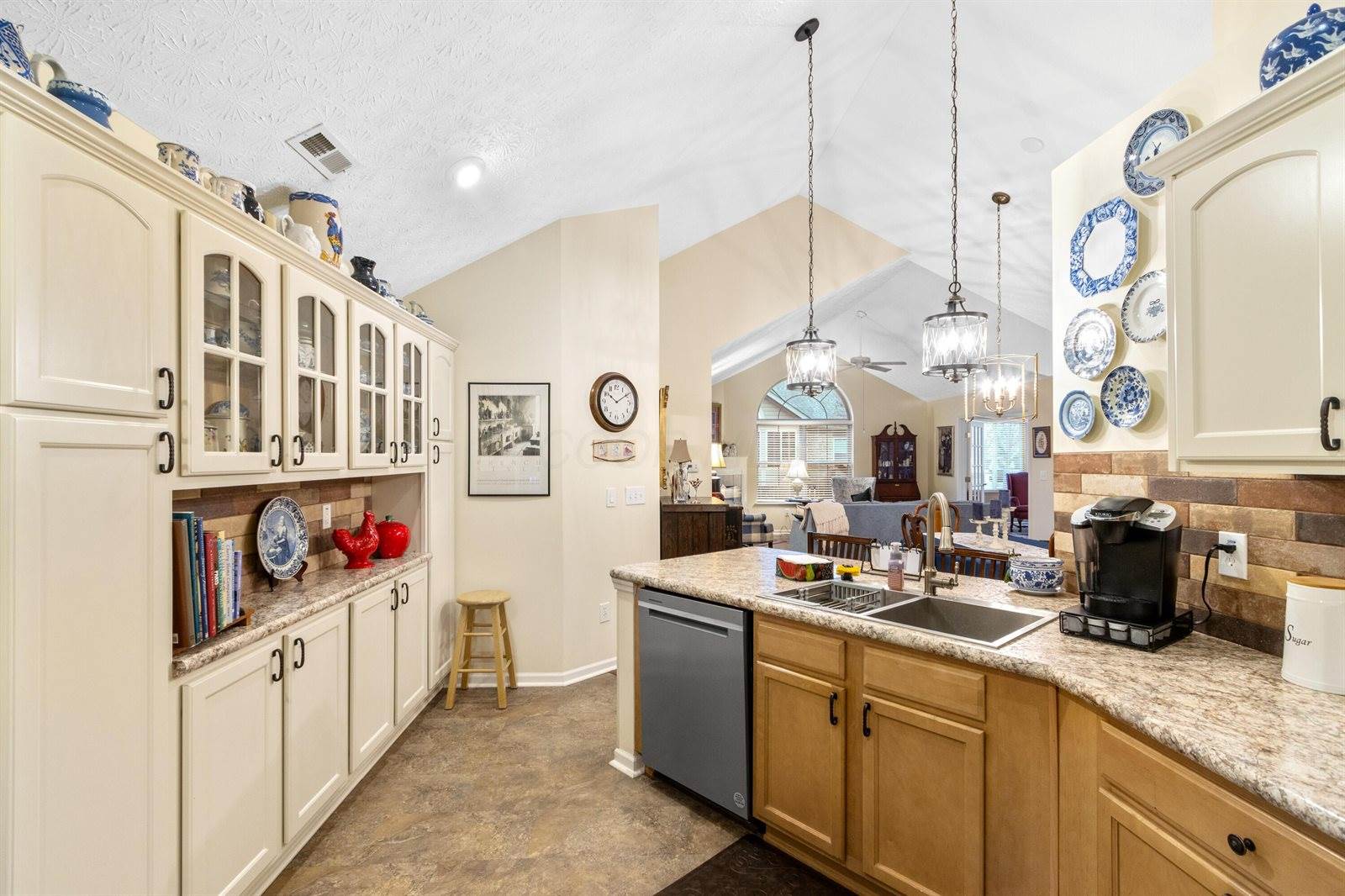 531 Ruttington Lane, Westerville, OH 43082