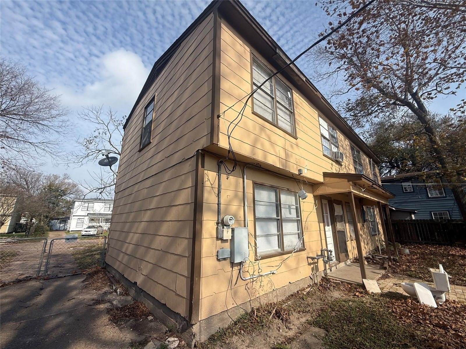 1217 3rd Avenue North, Texas City, TX 77590