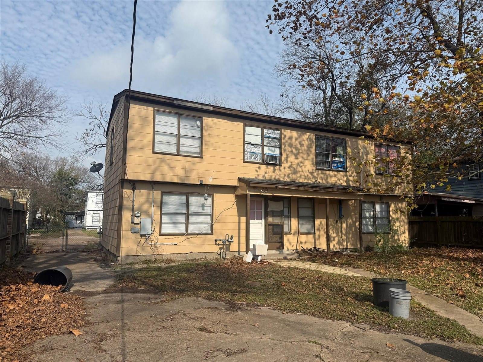 1217 3rd Avenue North, Texas City, TX 77590