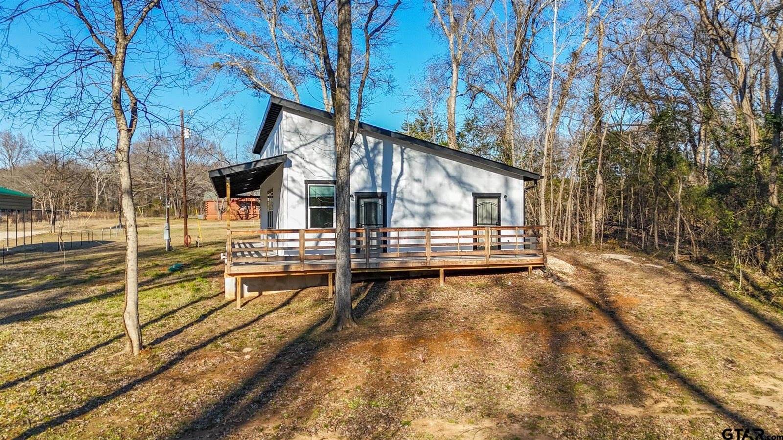 837 Red Bud Cir, Bullard, TX 75757