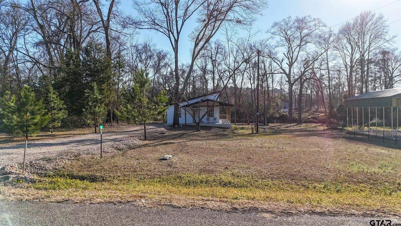 837 Red Bud Cir, Bullard, TX 75757