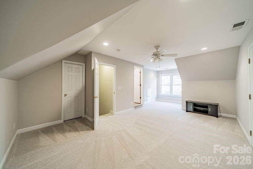 3306 Savannah Hills Drive, Matthews, NC 28105