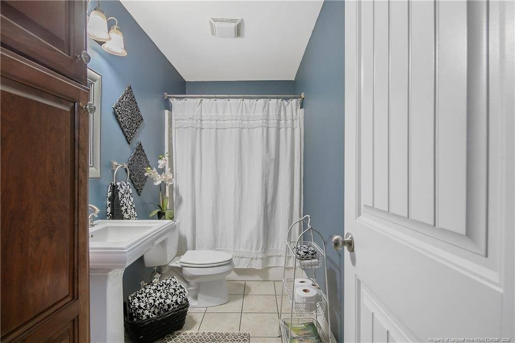 3504 Tree Ring Court, Fayetteville, NC 28306