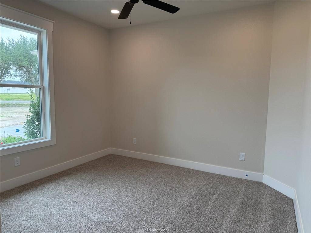 6788 Ellehue Lane, Bryan, TX 77808