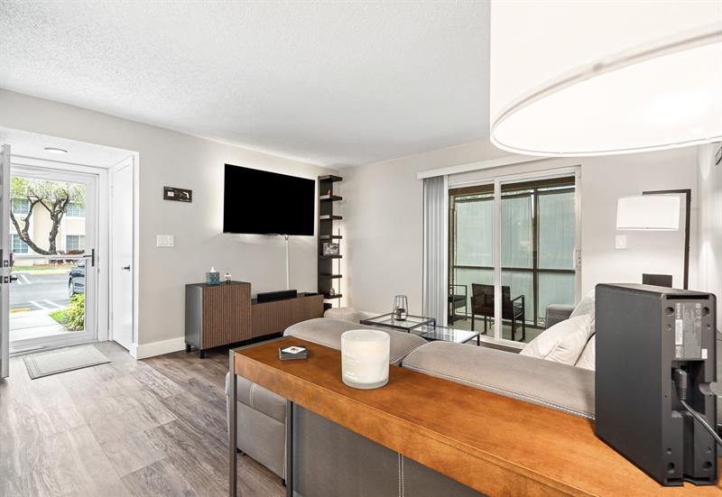 4620 W Mcnab Rd B1, #B1, Pompano Beach, FL 33069