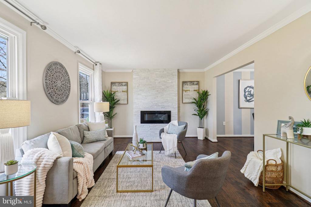 16920 Glen Oak Run, Rockville, MD 20855