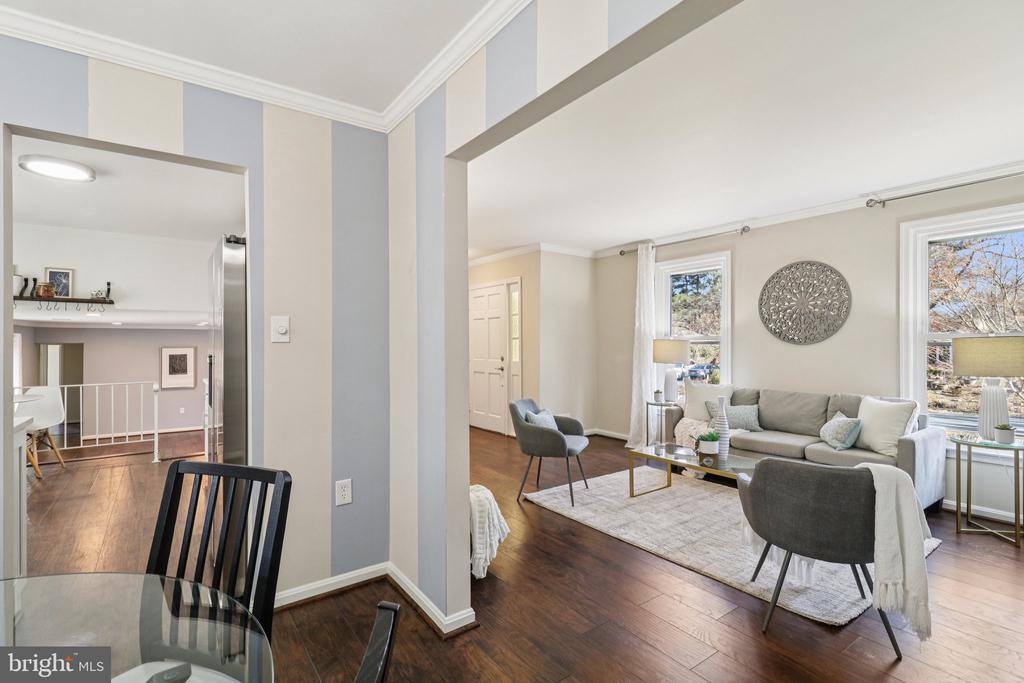 16920 Glen Oak Run, Rockville, MD 20855