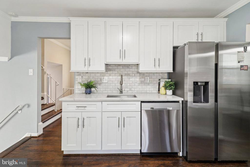 16920 Glen Oak Run, Rockville, MD 20855