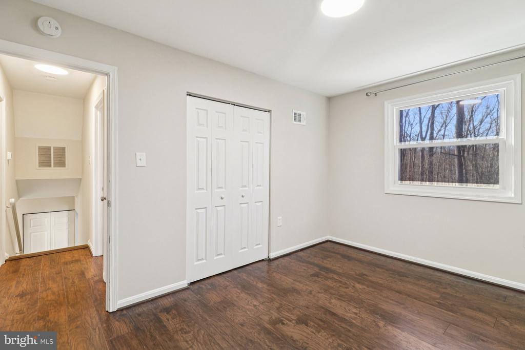 16920 Glen Oak Run, Rockville, MD 20855