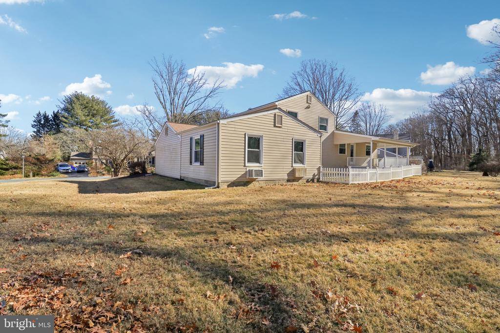 16920 Glen Oak Run, Rockville, MD 20855