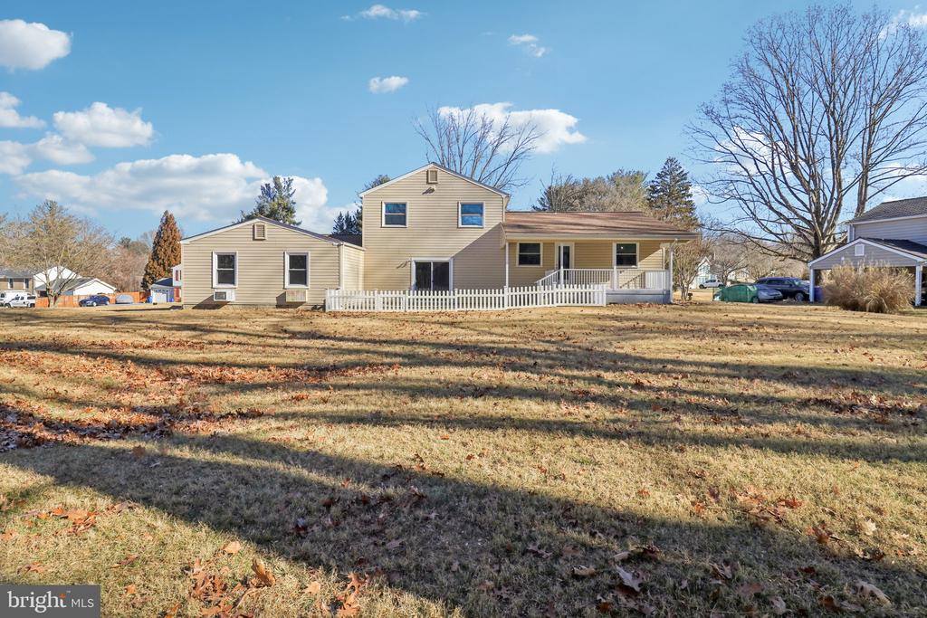 16920 Glen Oak Run, Rockville, MD 20855