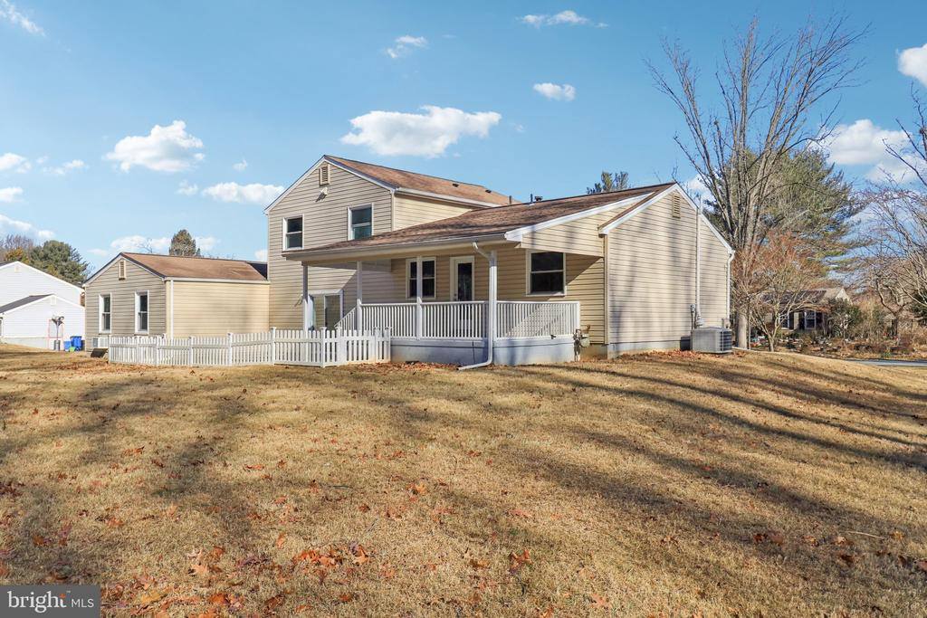 16920 Glen Oak Run, Rockville, MD 20855