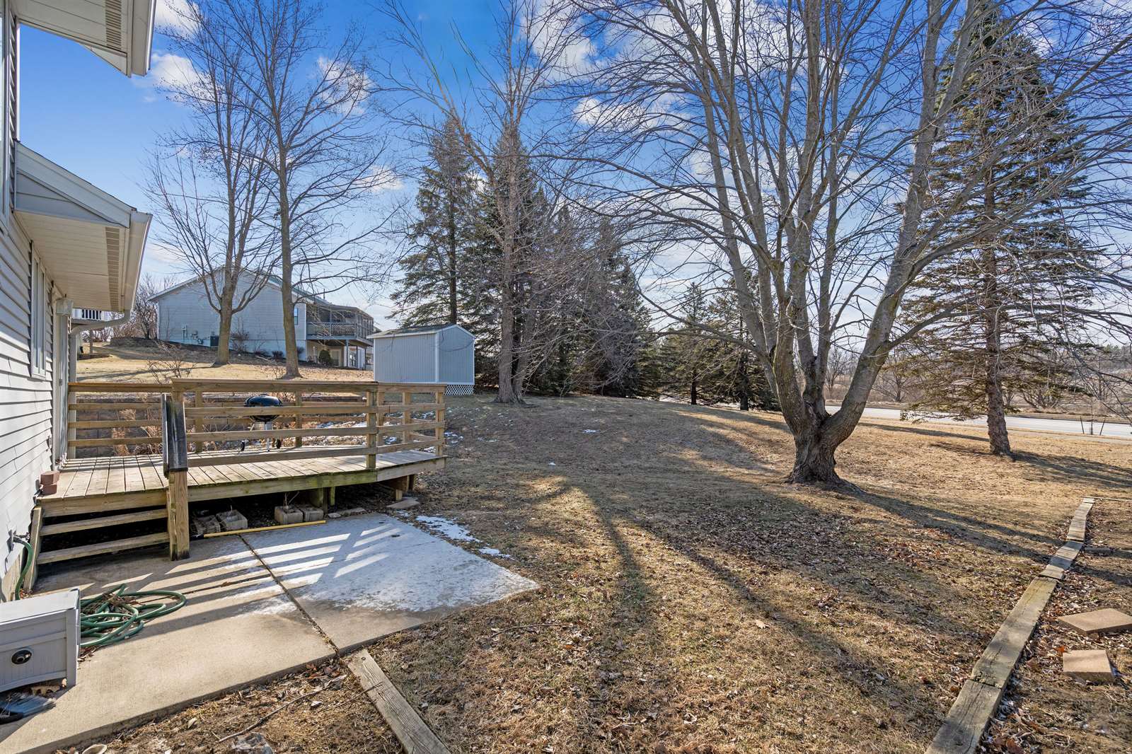 1627 Gryn Dr, Iowa City, IA 52246