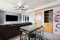 1627 Gryn Dr, Iowa City, IA 52246