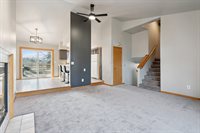 1627 Gryn Dr, Iowa City, IA 52246