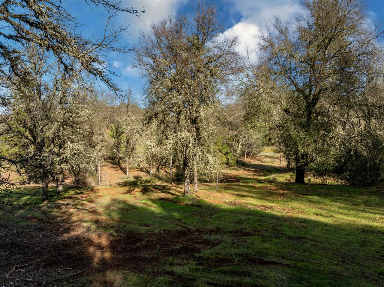 22130 Iron Horse Drive, Grass Valley, CA 95949