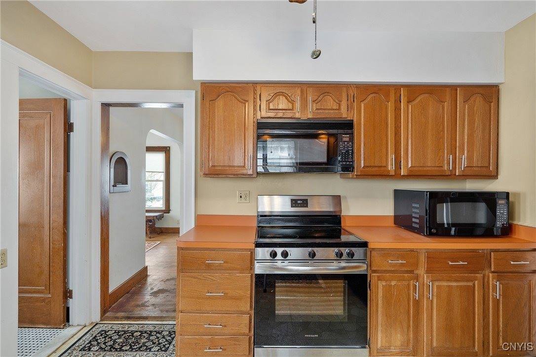 200 Milford Drive West, Syracuse, NY 13206