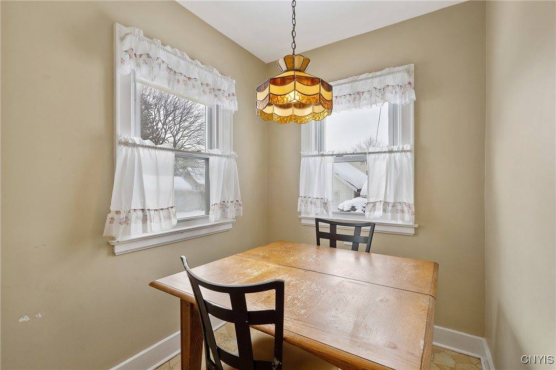200 Milford Drive West, Syracuse, NY 13206