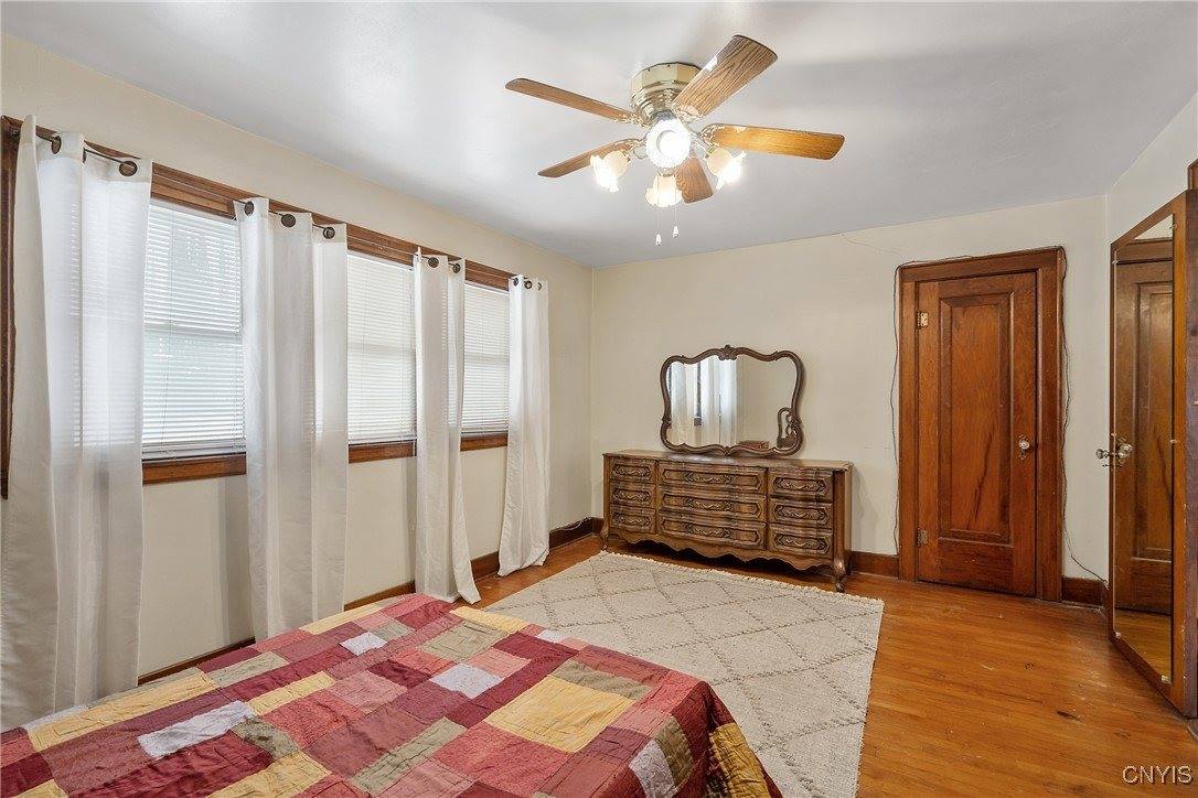 200 Milford Drive West, Syracuse, NY 13206
