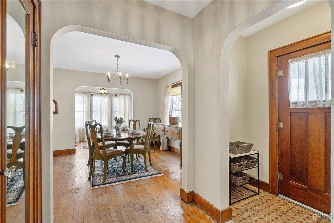 200 Milford Drive West, Syracuse, NY 13206