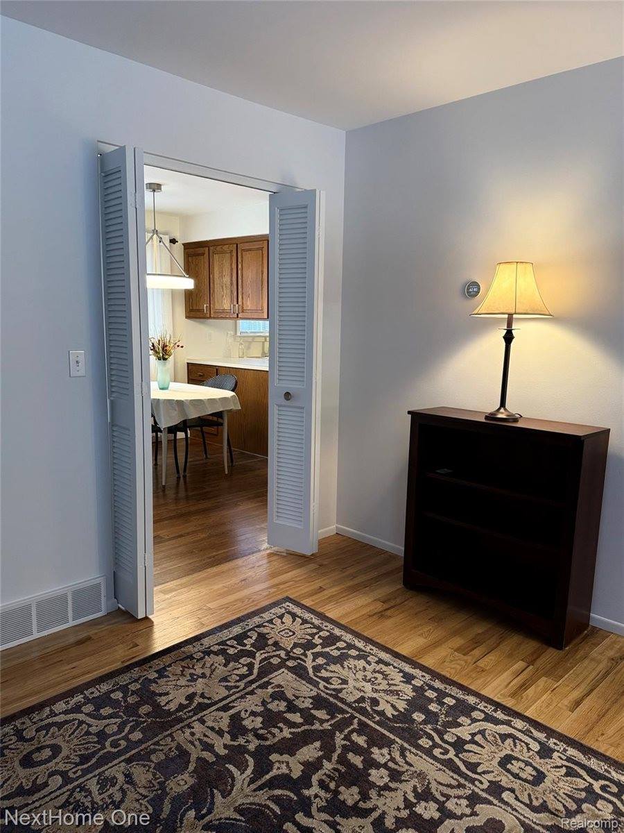 1601 North Fairview Avenue, LansingCity_Ingham, MI 48912