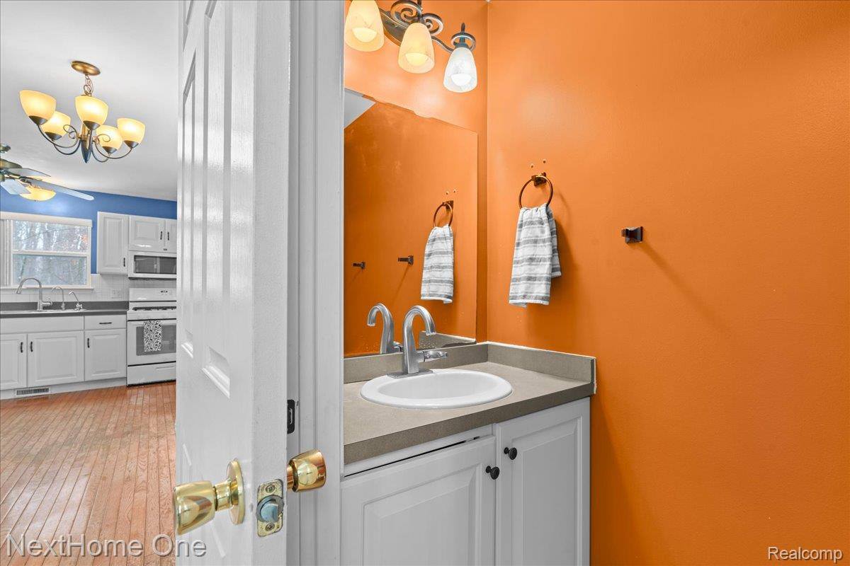 10128 Elmira Street, HamburgTownship_Livingston, MI 48169