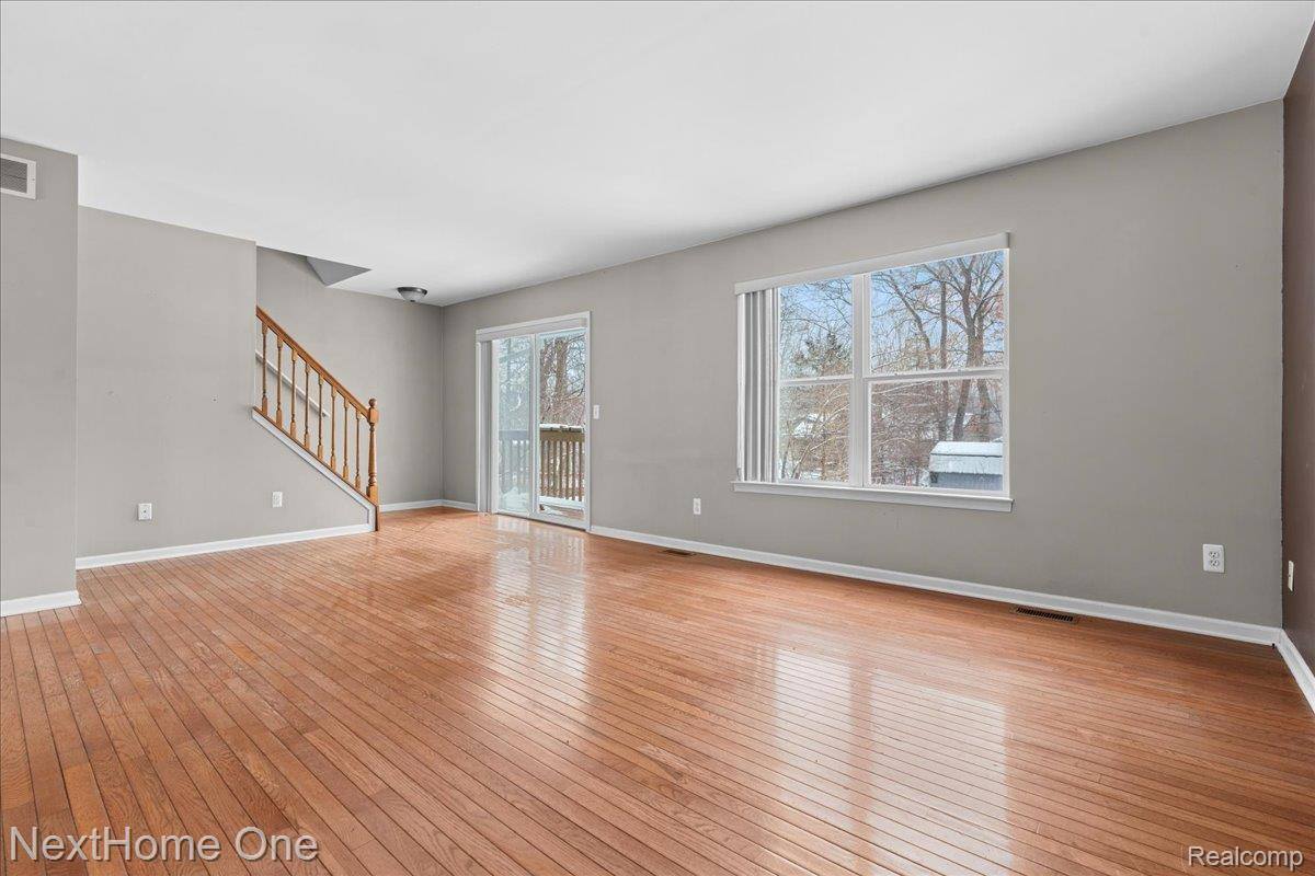 10128 Elmira Street, HamburgTownship_Livingston, MI 48169