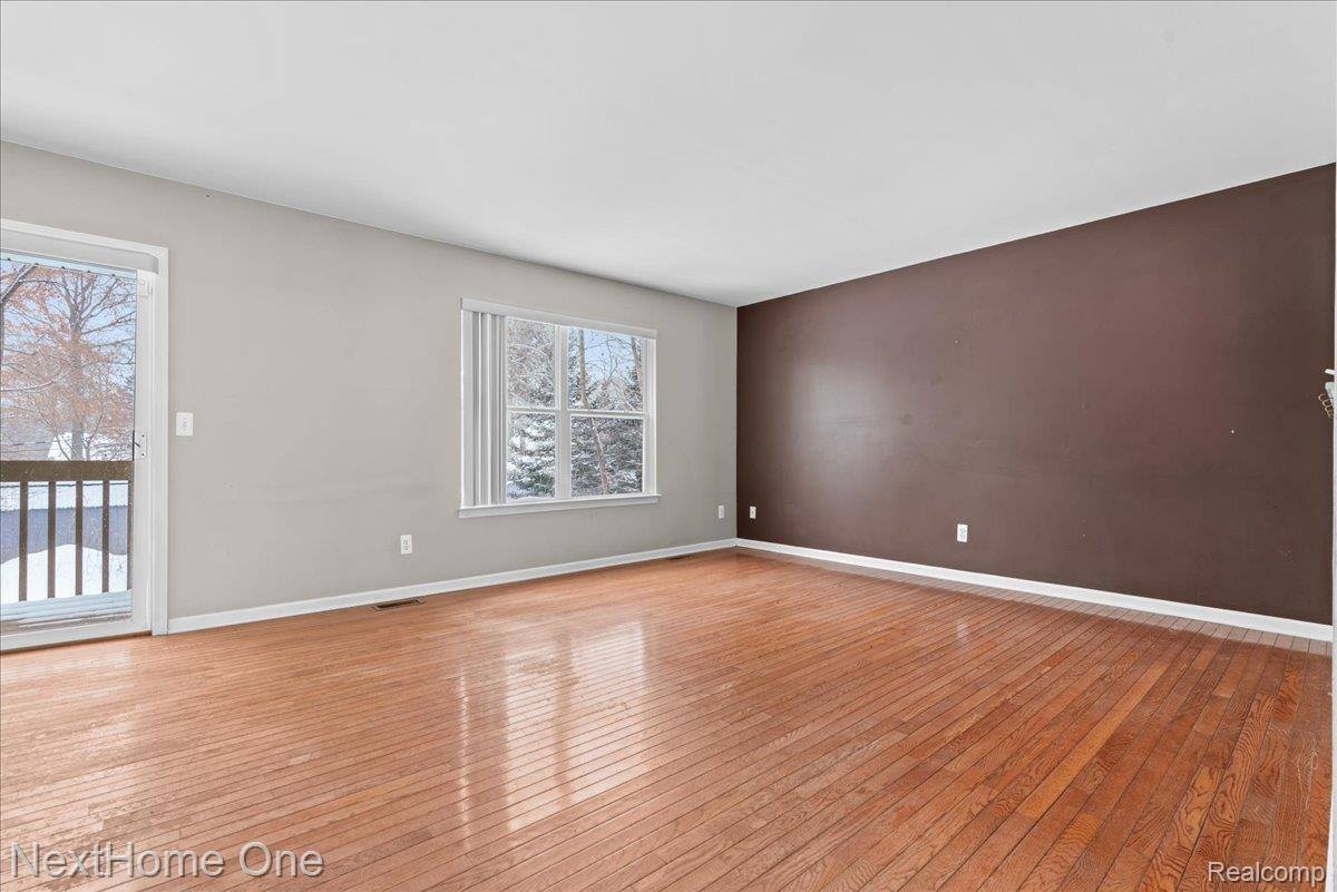 10128 Elmira Street, HamburgTownship_Livingston, MI 48169