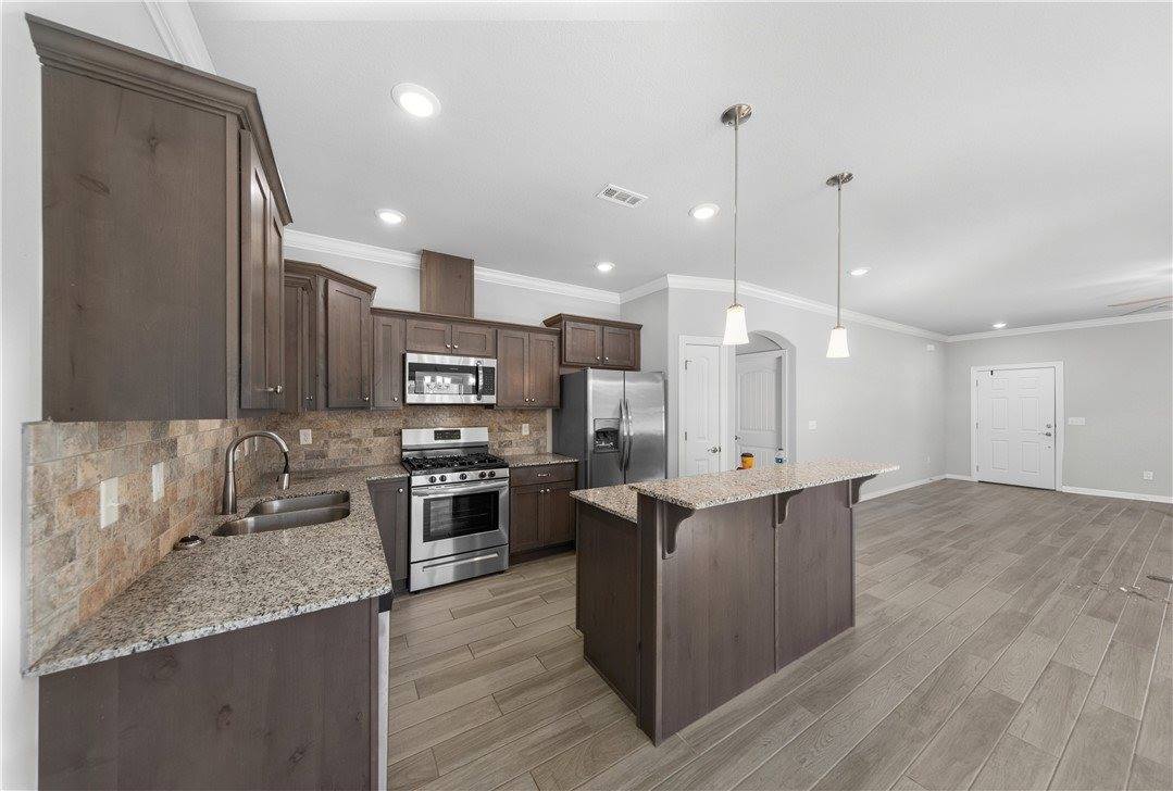 971 Lakeview Drive, Centerton, AR 72719