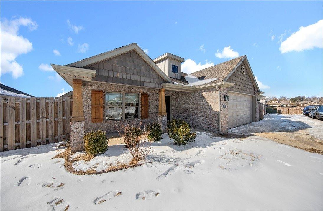 971 Lakeview Drive, Centerton, AR 72719