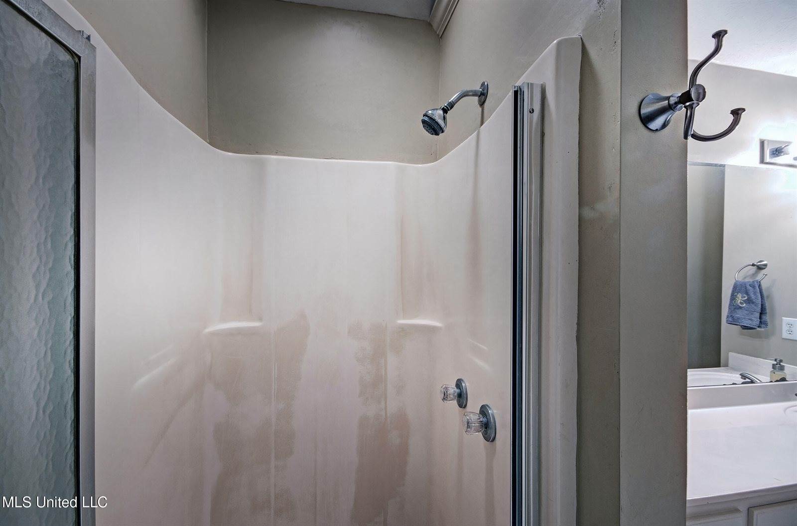 4021 Brookwood Drive, Flowood, MS 39232