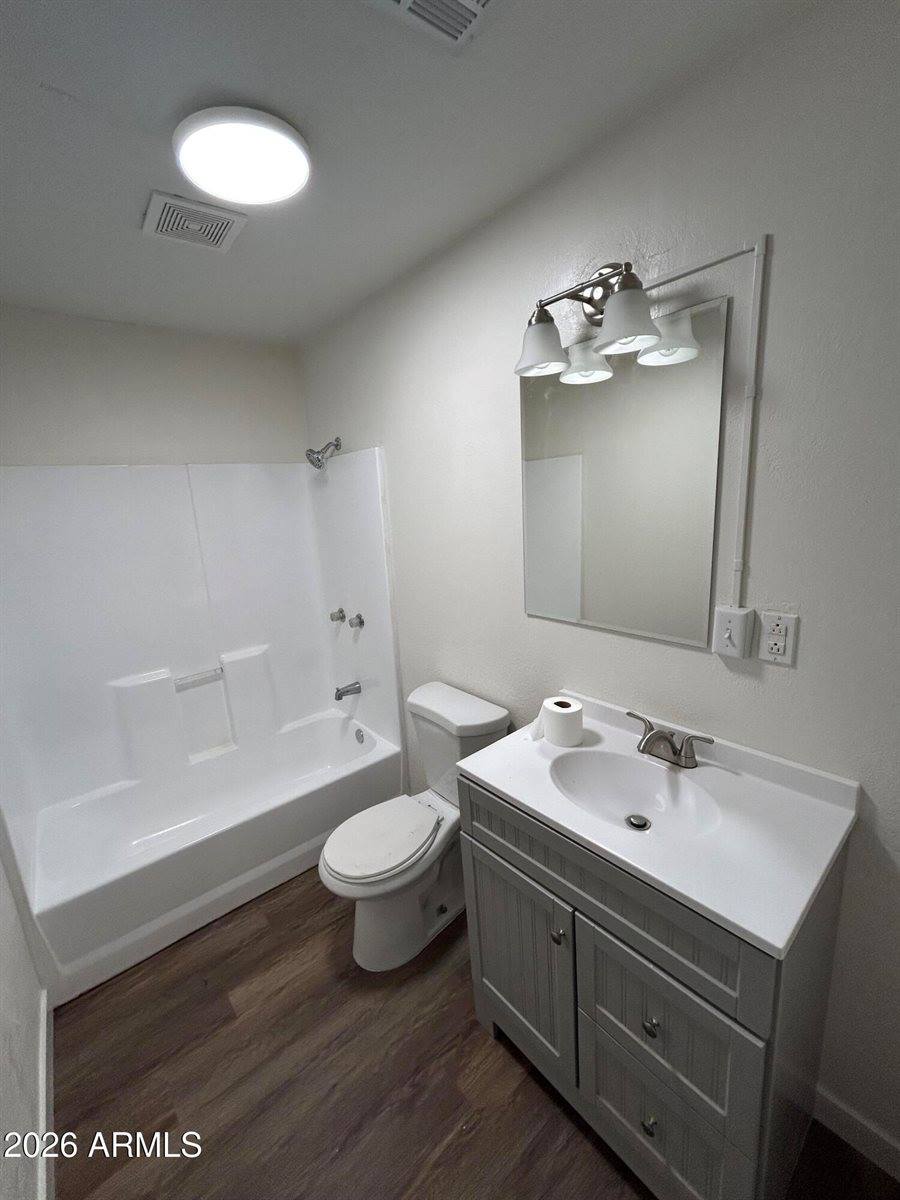 833 East Marguerite Avenue, Phoenix, AZ 85040