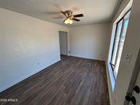 833 East Marguerite Avenue, Phoenix, AZ 85040