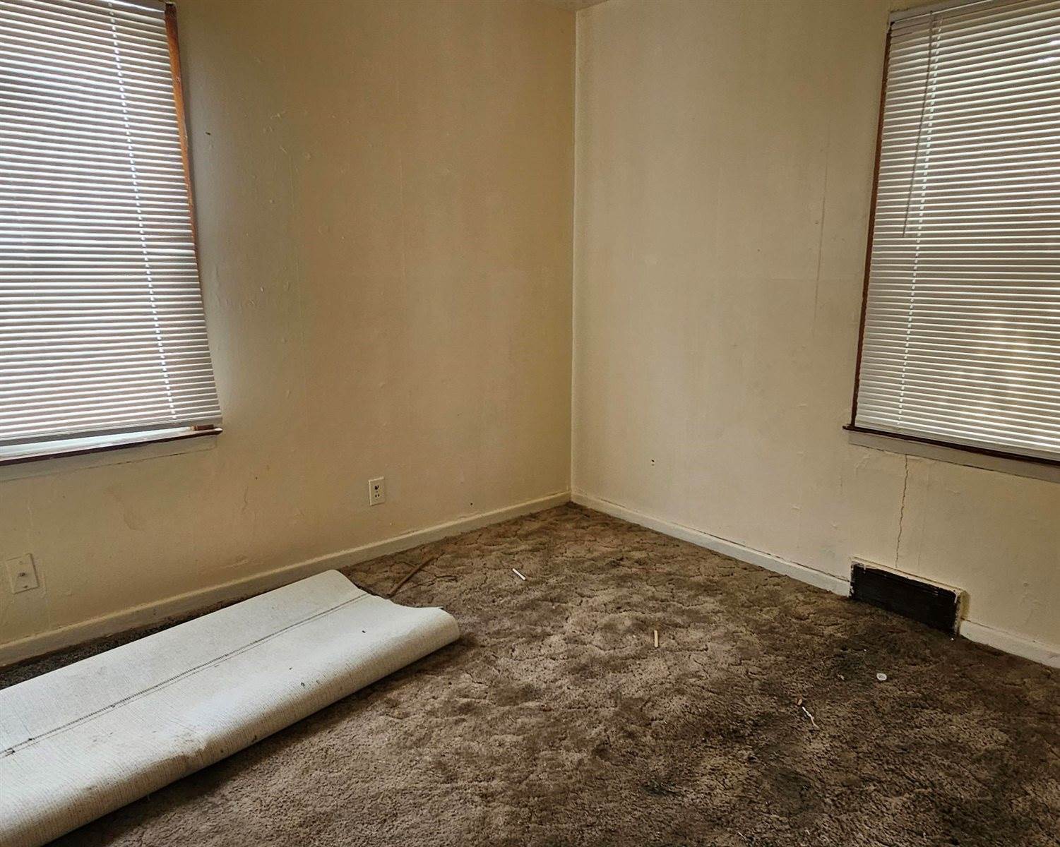 2421 East 22nd ST N, Wichita, KS 67219