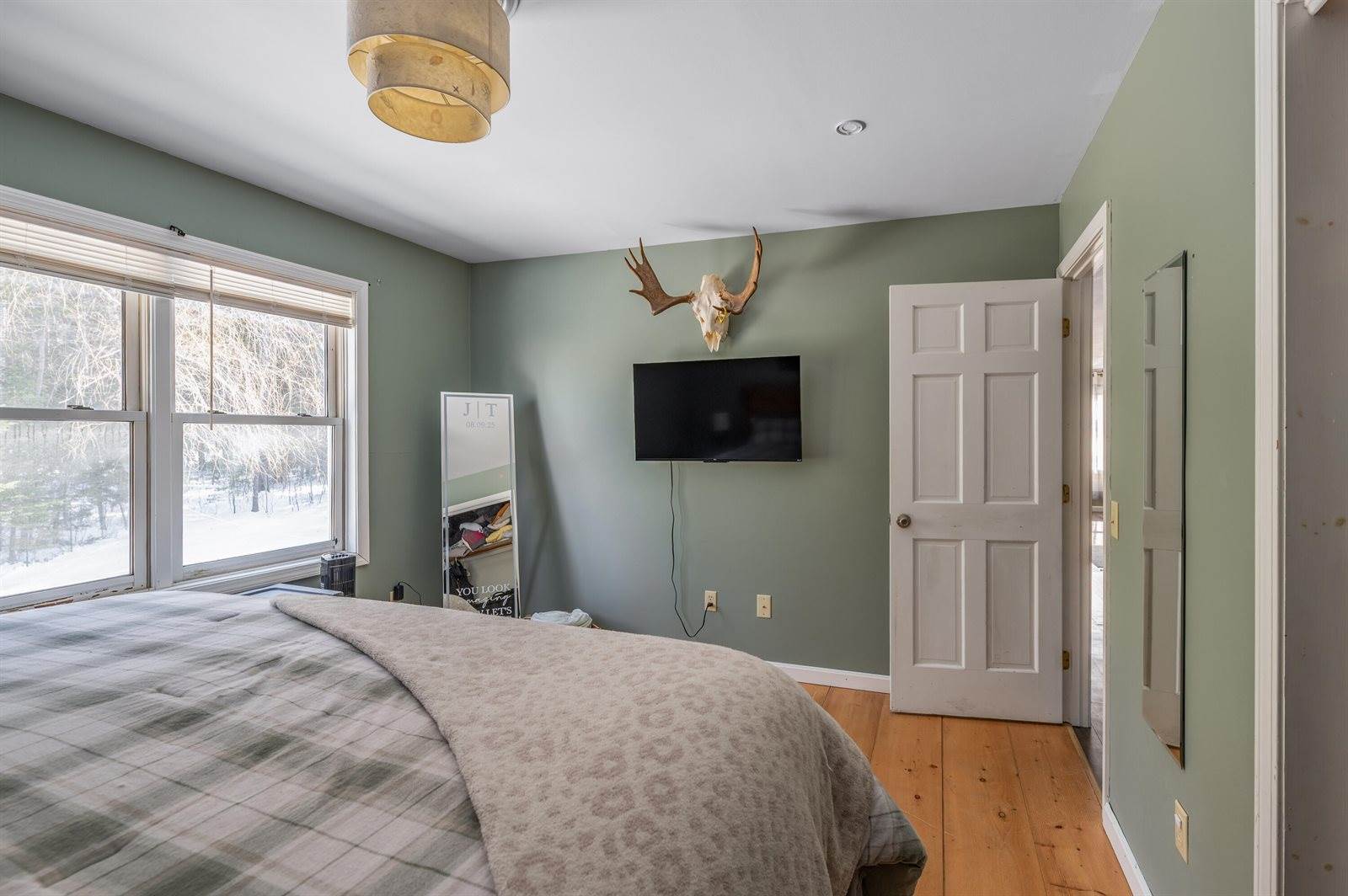 30 Yankee Avenue, Bangor, ME 04401