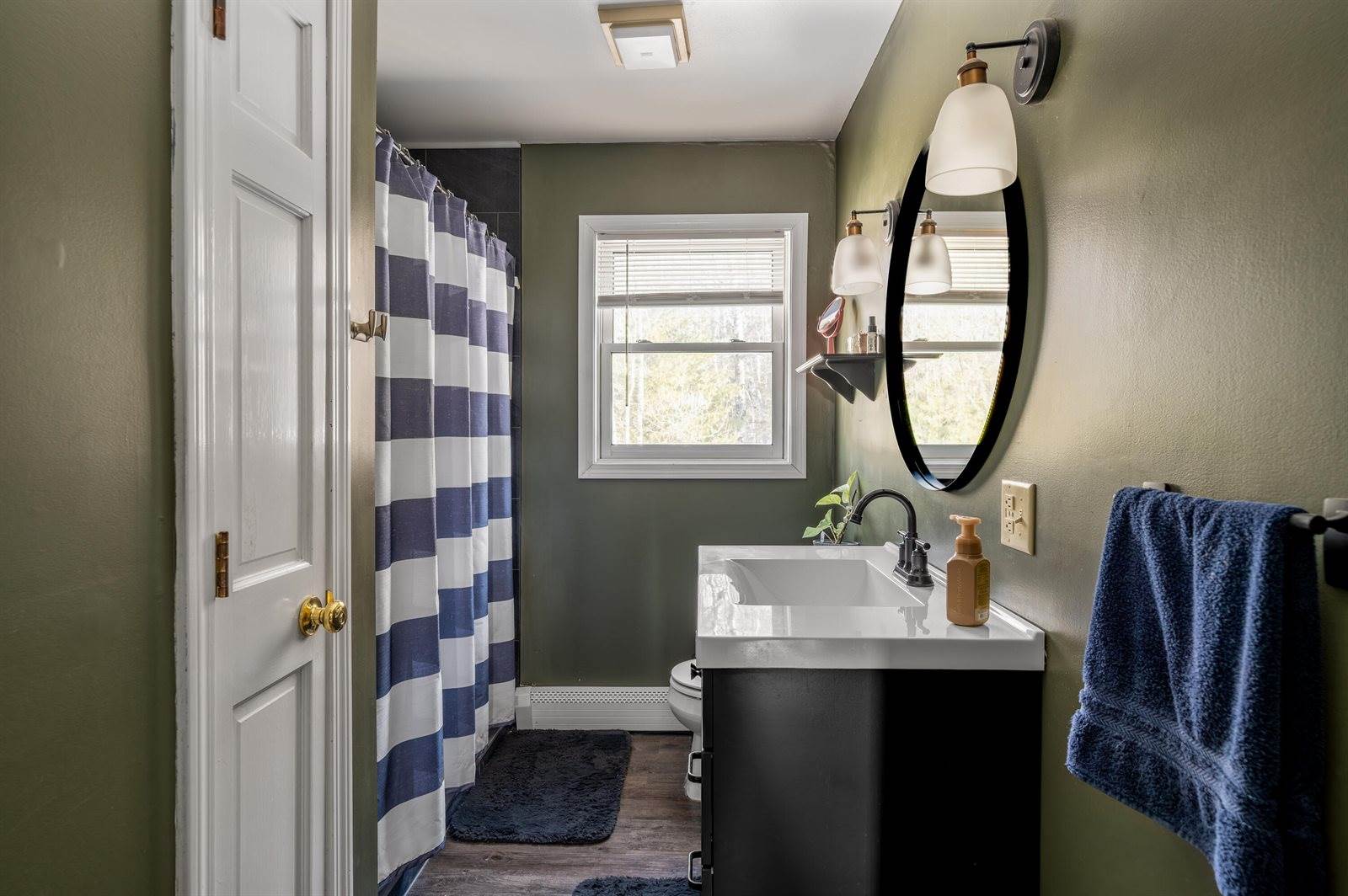 30 Yankee Avenue, Bangor, ME 04401