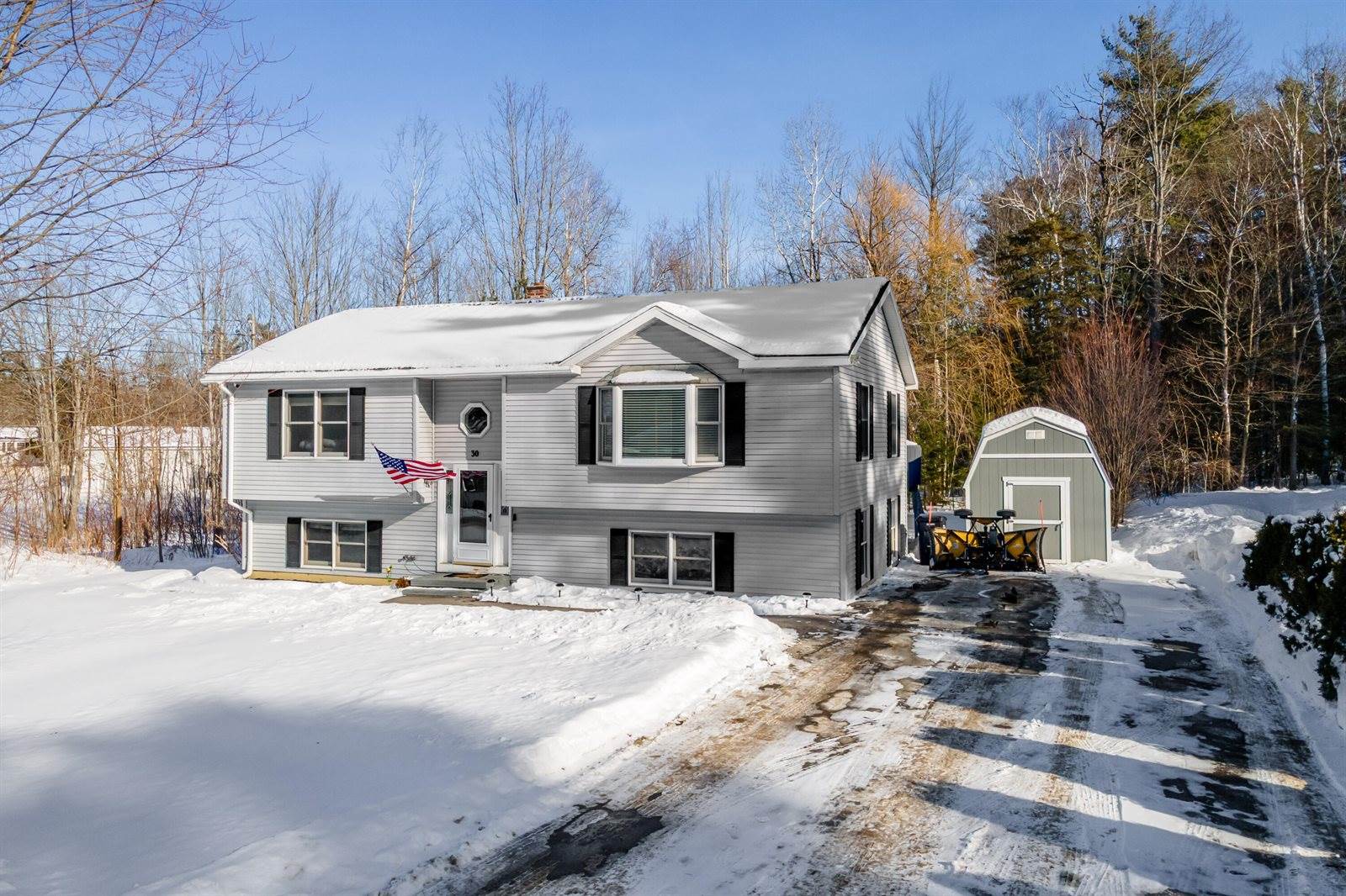30 Yankee Avenue, Bangor, ME 04401