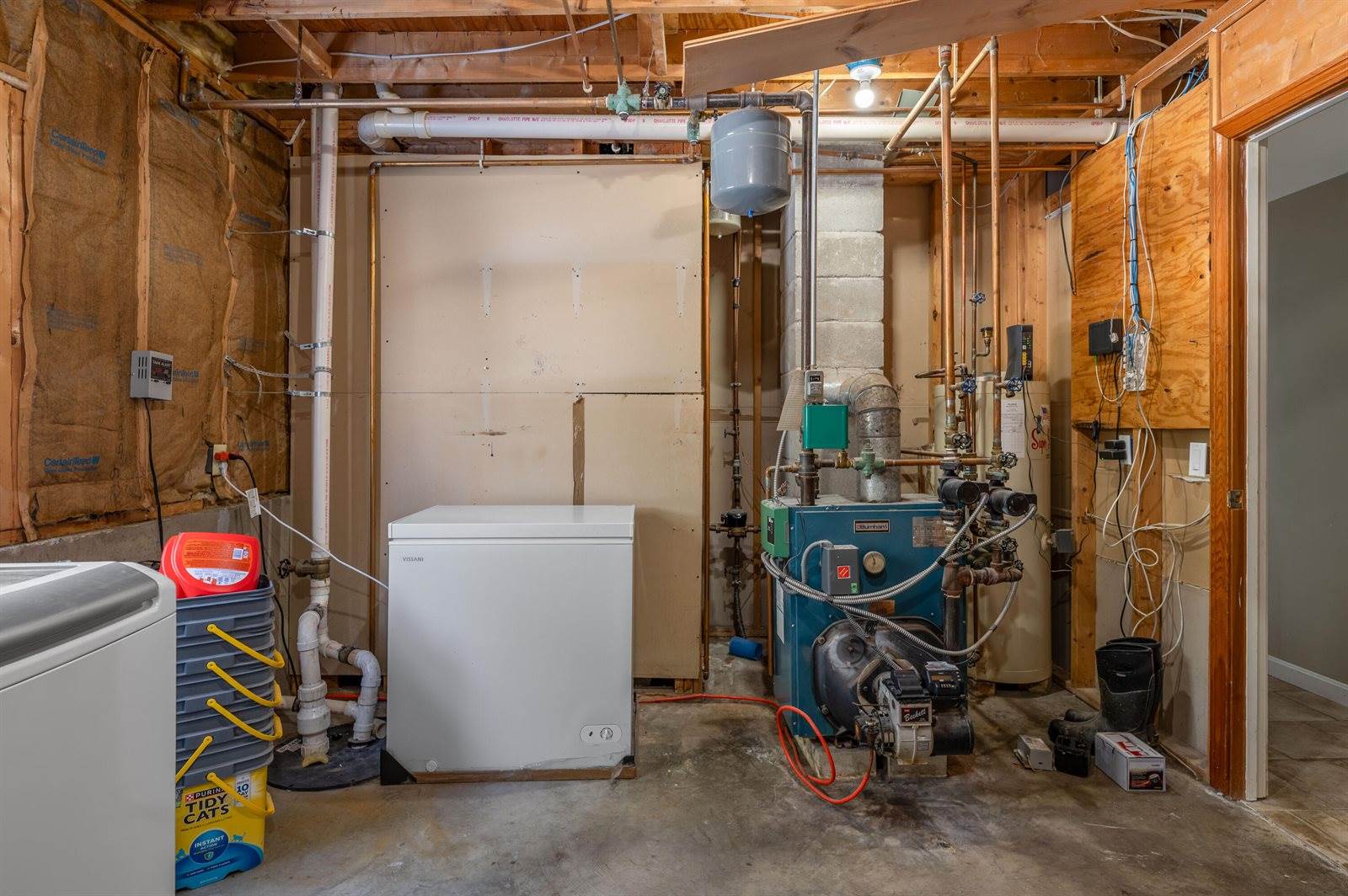 30 Yankee Avenue, Bangor, ME 04401