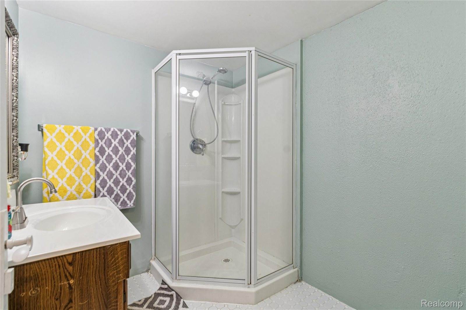 715 Cape Cod, SouthLyonCity_Oakland, MI 48178