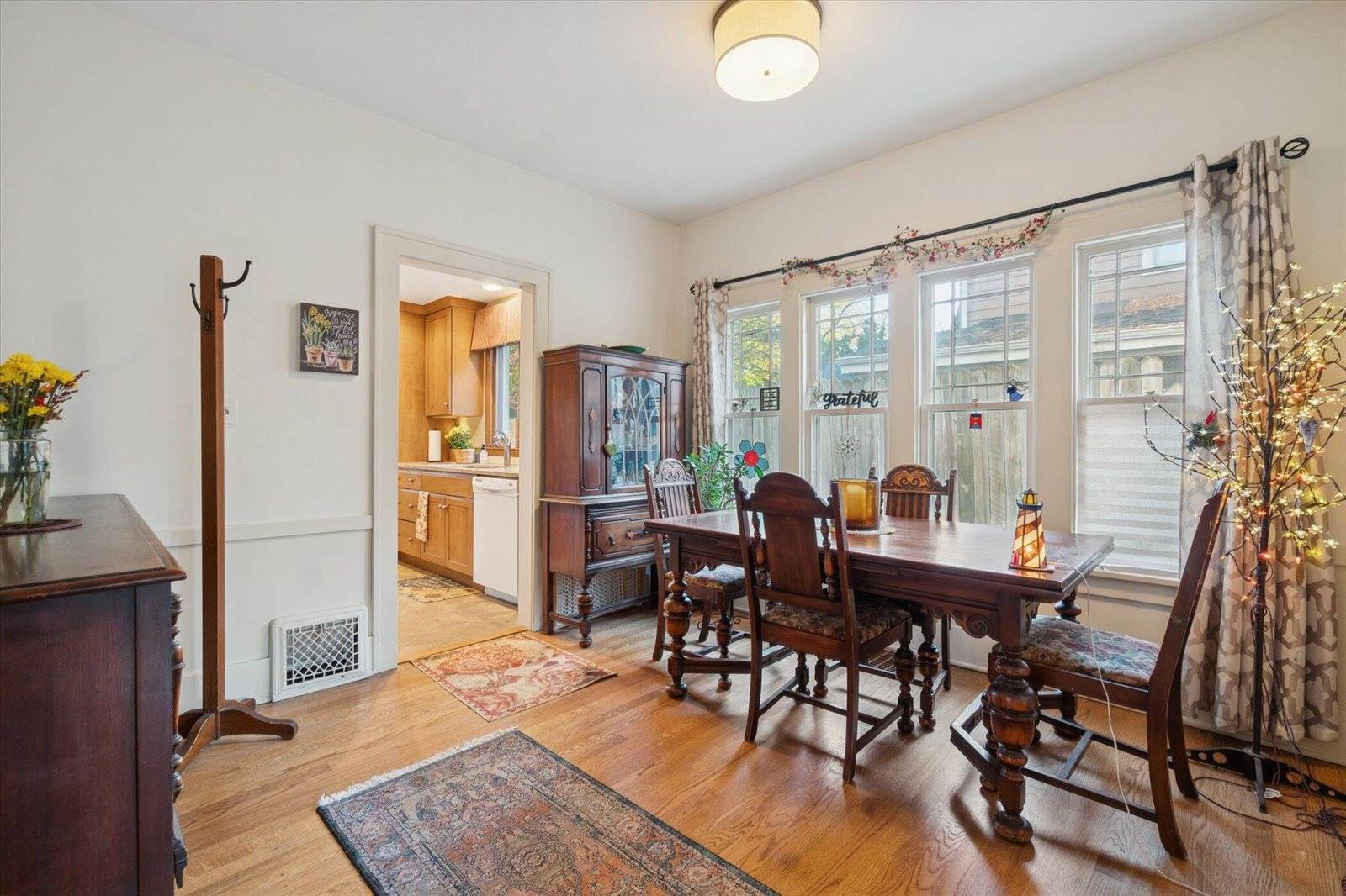 728 Montrose Avenue, Kalamazoo, MI 49008