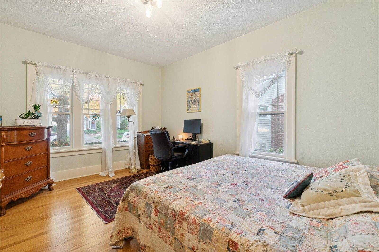 728 Montrose Avenue, Kalamazoo, MI 49008