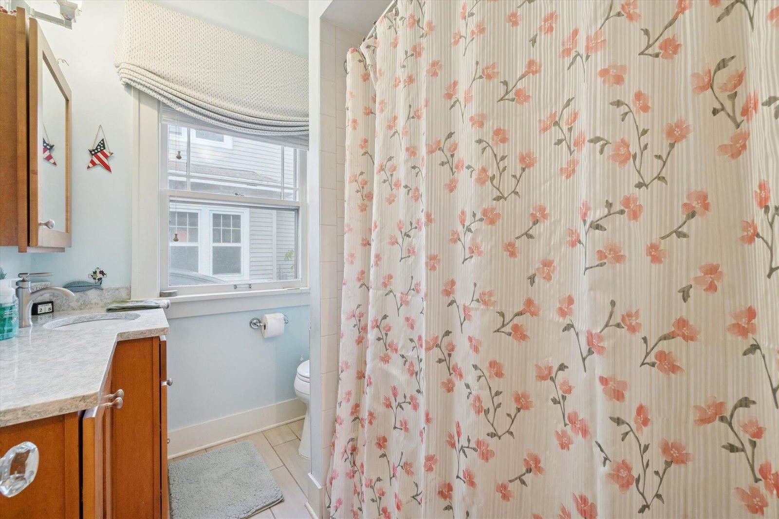 728 Montrose Avenue, Kalamazoo, MI 49008