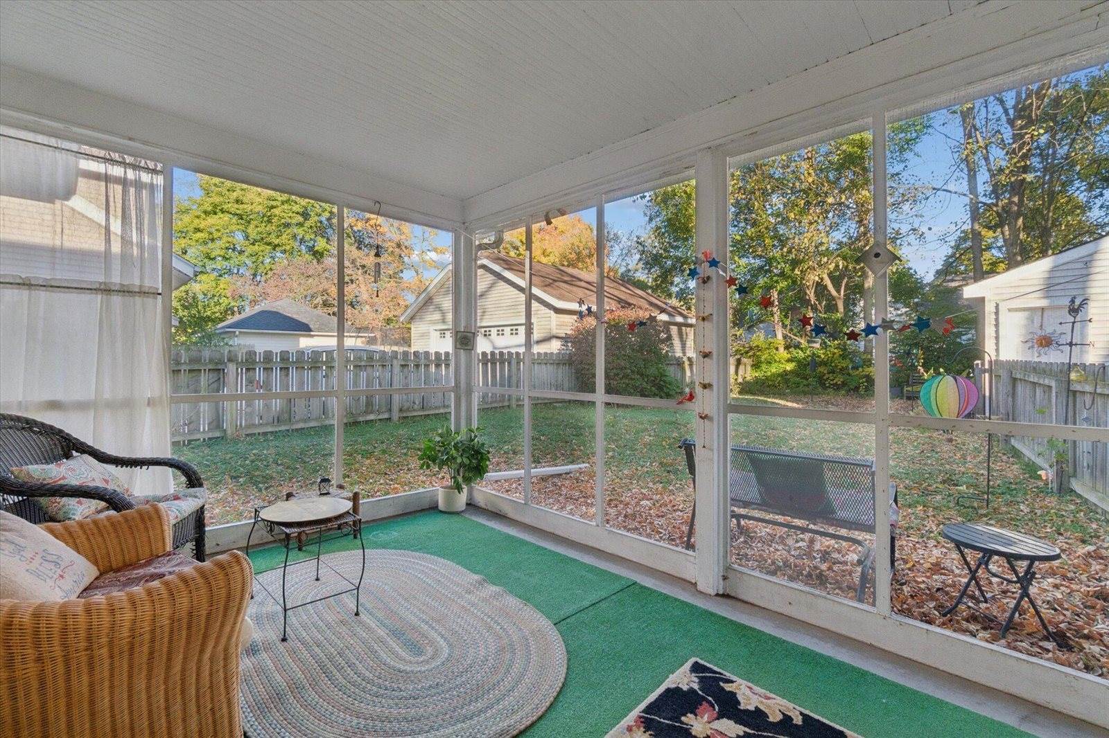 728 Montrose Avenue, Kalamazoo, MI 49008